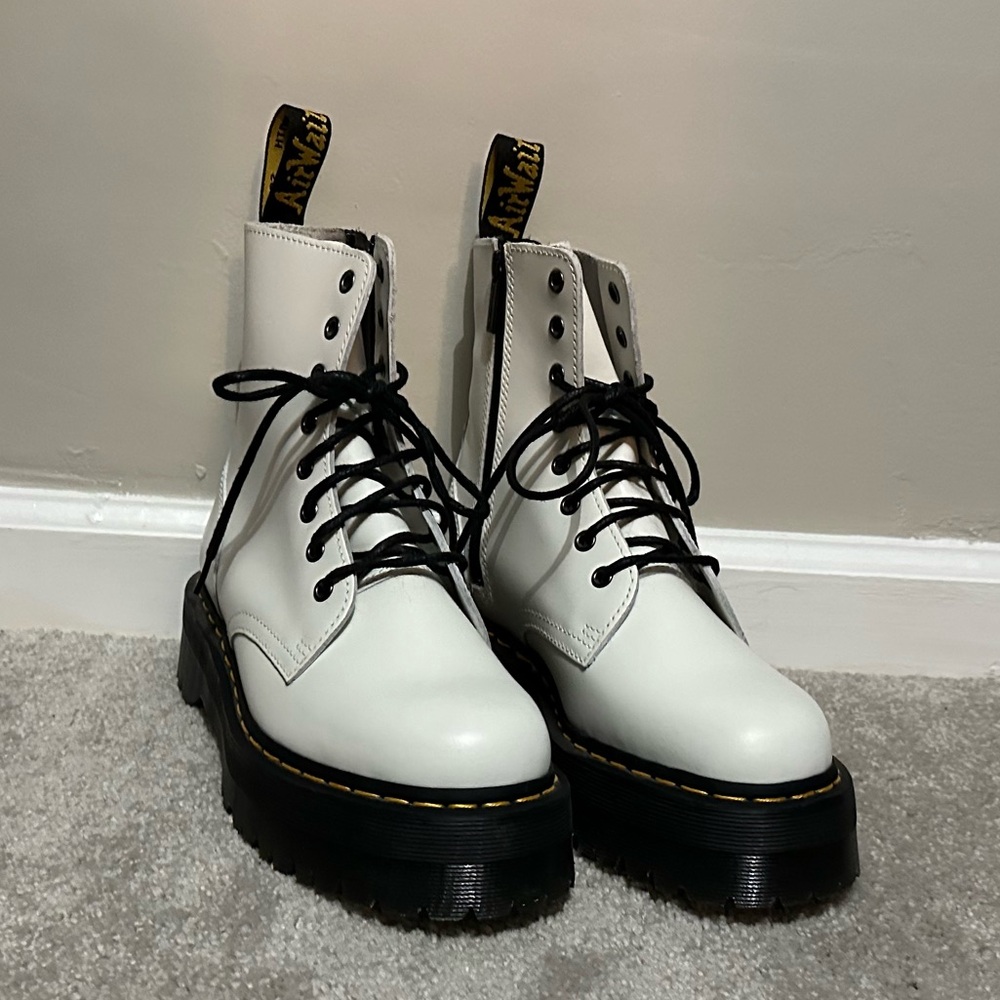 Brand New WOT Dr. Marten Jadon Boots White Size 9